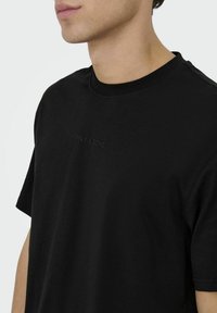 Only & Sons T-shirt basic - black