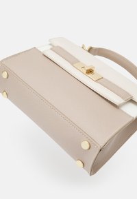 Call it Spring BULLETPROOF - Sac à main - bone