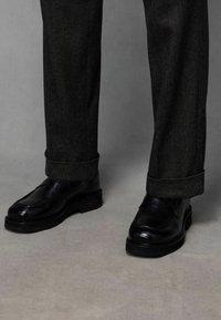 Next HERRINGBONE - REGULAR FIT - Öltönynadrág - brown