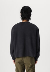 Abercrombie & Fitch WAFFLE CROP - Topper langermet - casual black wash