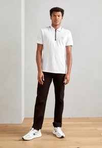 Antony Morato RUBBER INJECTION PRINT - Poloshirts - white