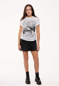 Paradiso Clothing LED ZEPPELIN ICARUS BURST SKINNY FIT - Print T-shirt - white