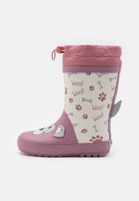 Bottes de pluie en caoutchouc rose avec une tige blanche affichant des empreintes de pattes de chien et des os ; présente un design de visage de chien et un col rose à ressor.