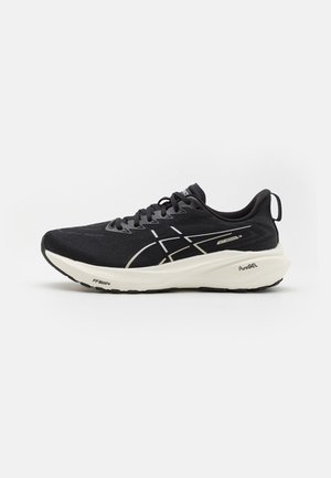 GT-2000 13 - Katujuoksukengät - black/white