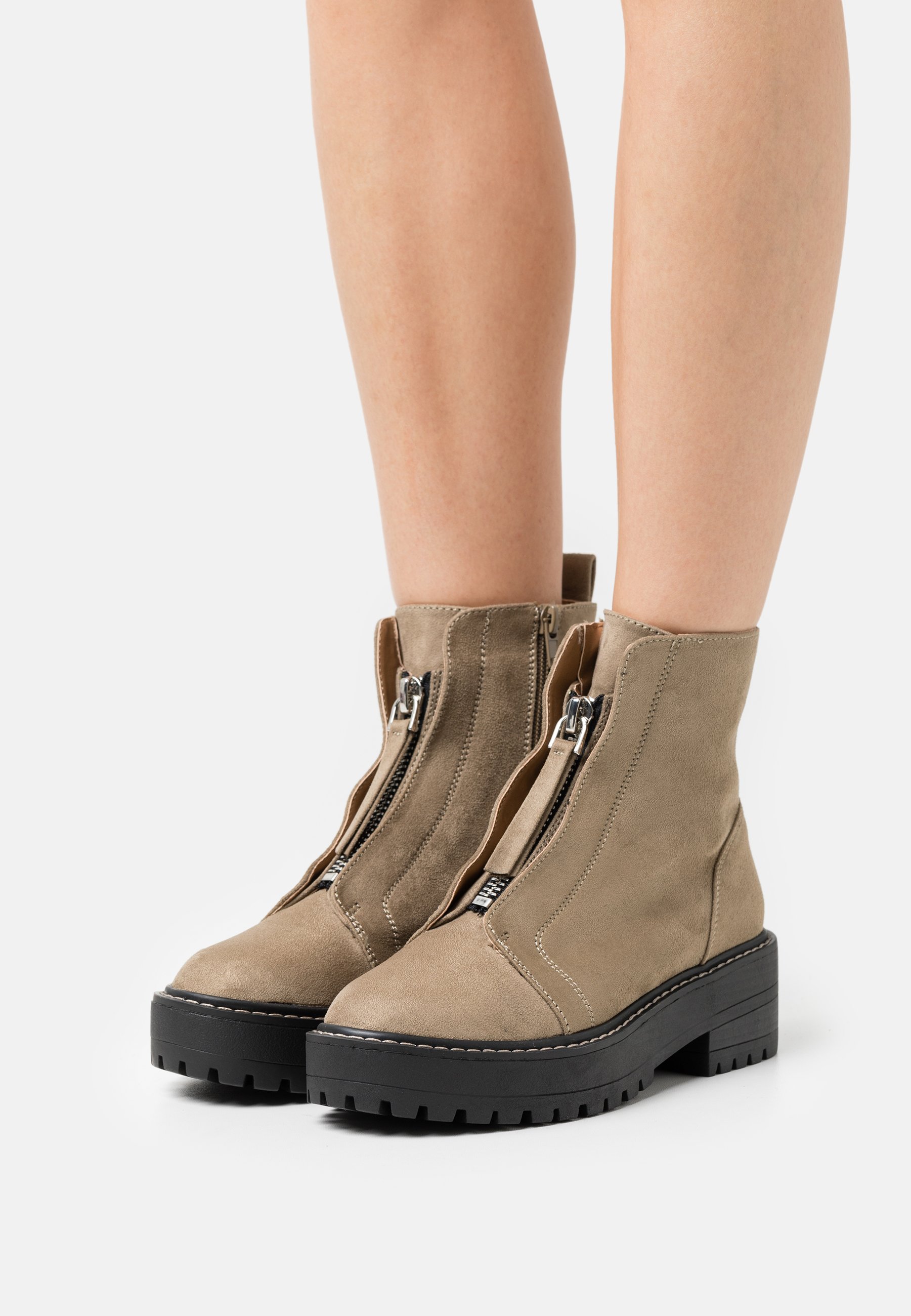 ONLY SHOES LIFE ZIP BOOT - Stivaletti con plateau - olive/oliva - Zalando.it