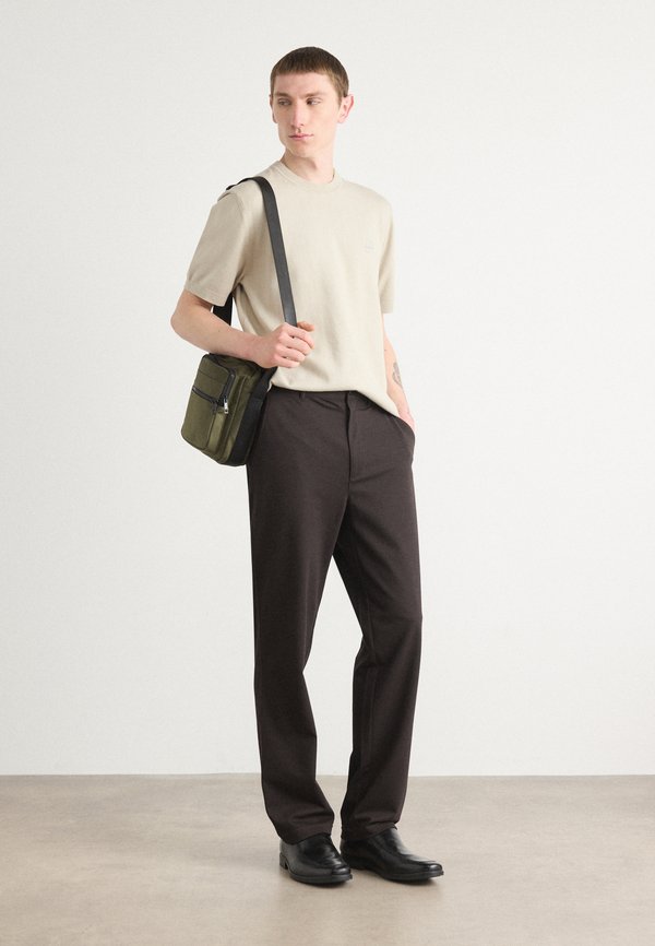 KANACHE - Basic T-shirt - light beige2