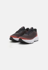 Under Armour INFINITE - Road running shoes - black/ares red