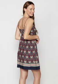 Koroshi SUMMER HIGH - Freizeitkleid - black