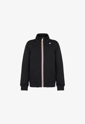 Felpa nera con zip e colletto alto, zip arancione e bianca, polsini e orlo a coste, e una tasca laterale su ciascun lato.