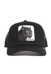 Gorra de camionero negra con una parte trasera de malla, que presenta un diseño bordado de un pantera negra sobre un parche cuadrado blanco. Se ajusta para un mejor calce.