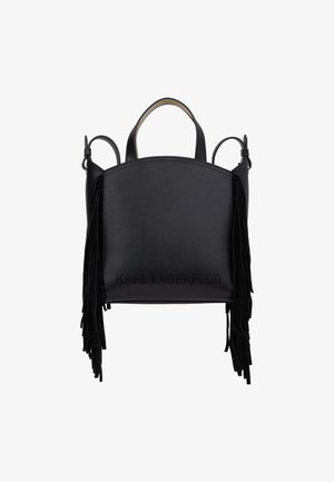 Zwarte leren handtas met franjes, stevige bovenhandvaten en reliëfmerk op de voorkant. Gestructureerd ontwerp met een moderne esthetiek.