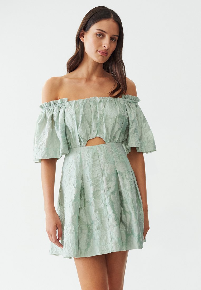 THE FATED PIERRE - Vestido informal - sage green