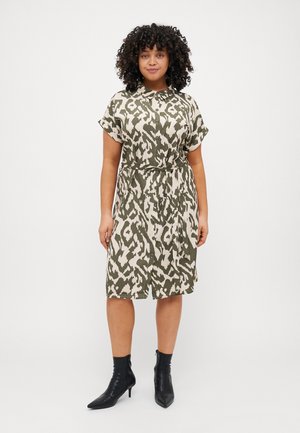 ONLY Carmakoma CARDIEGA LIFE SHIRT DRESS - Shirt dress - tarmac/pumice stone