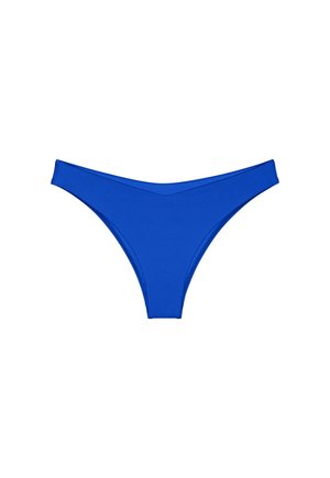 Bas de bikini bleu pour femme avec un devant en forme de V et des découpes hautes sur un fond blanc.
