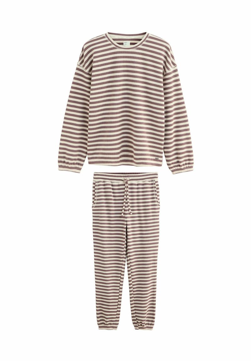 Stribet to-delt loungewear sæt i mauve og creme. Langærmet top med ribbet tekstur; bukserne har snor og elastiske ankler.