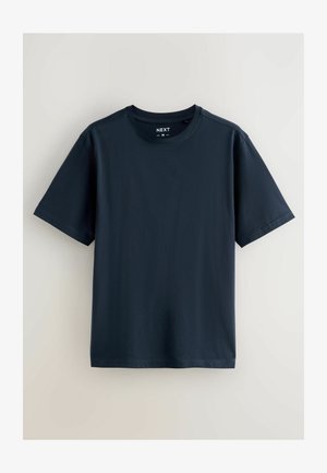 Tricou din bumbac de culoare bleumarin, cu mâneci scurte, gât rotund și o textură netedă. Dispune de eticheta mărcii "NEXT" pe gulerul interior.