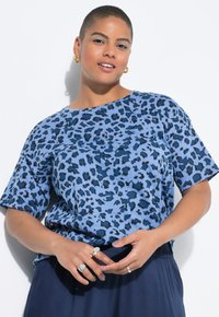 Studio Untold ALLOVER - Triko s potiskem - dark blue