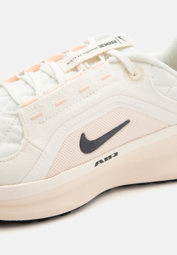 AIR WINFLO 11  - Road running shoes - beige3