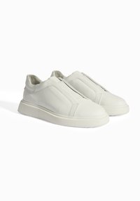 Desa Slipper - white