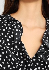 Vero Moda Denní šaty - black