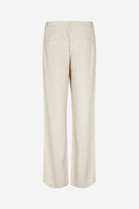 Beežid linased püksid lahtise lõikega, millel on kaks tagataskut ja sile pind. Ilma nähtavate riistvara detailide või mustriteta.