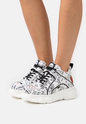 CORIN GRAFFITI - Sneakers laag - white/black