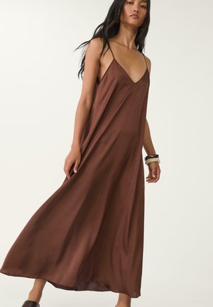 Stradivarius FLOWING - Maxi šaty - dark brown