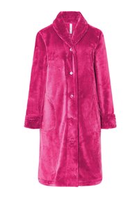 Camisón rosa, de felpa, de manga larga con cuello de chal, botones en el frente y bolsillos laterales; cuenta con puños texturizados para un detalle adicional.