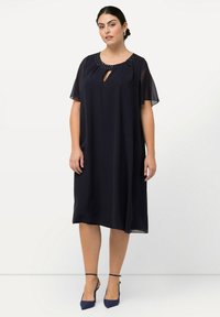 Ulla Popken LAYERED  - Vapaa-ajan mekko - navy blue