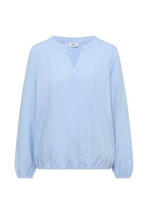 Vaaleansininen pitkähihaisen puseron jossa on V-kaula-aukon leikkaus, hillitty valkoinen reunapitsi, kuminauhaiset hihansuut ja kerätty kuminauhahelma, merkiltä Cecil.