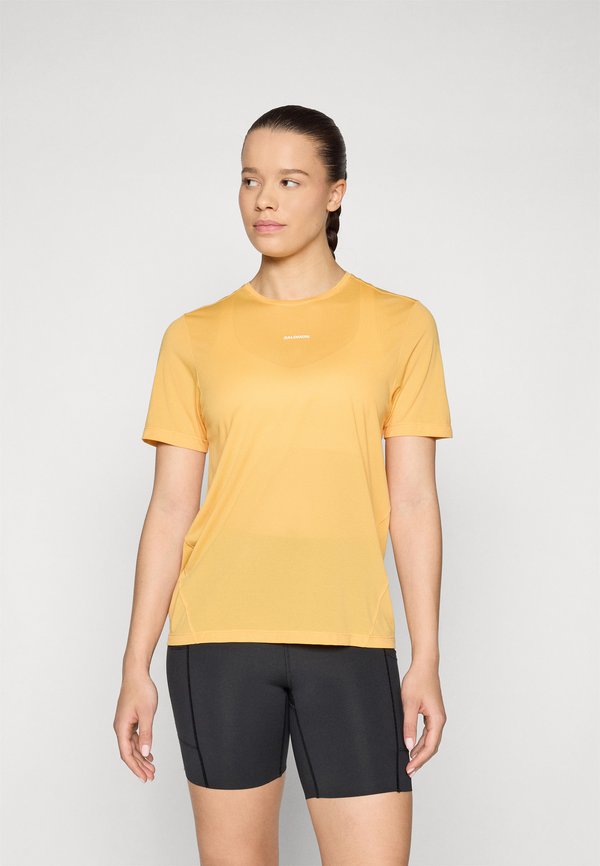 SHKOUT CORE TEE - Sports T-shirt - warm apricot