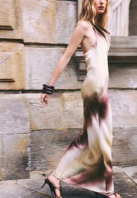 PULL&BEAR HALTER  - Rochie maxi - brown