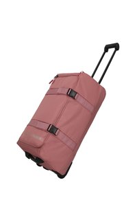 Borsa da viaggio a rotolo in morbido tessuto rosa, dotata di spallacci regolabili, di un compartimento con zip e di ruote e maniglia nere.