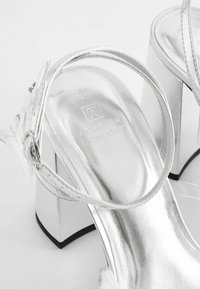 Next FOREVER COMFORT - Aukštakulniai sandalai - silver