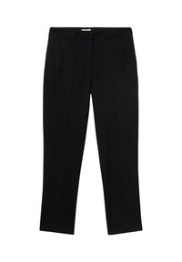 Czarne spodnie o prostym kroju nogawki, z małymi perforacjami i zapięciem na guzik w talii. Wykonane z gładkiej tkaniny.