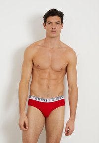 Guess BRIAN HERO 3PACK - Slip - rot merf.