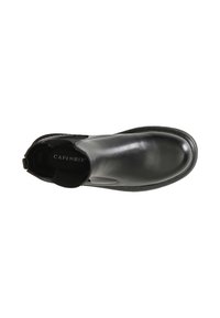 Stivale alla caviglia in pelle nera con finitura liscia, pannelli laterali elastici e punta arrotondata. Branding discreto sulla fodera interna.