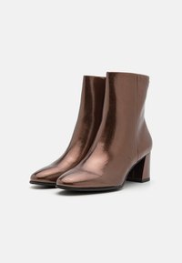 Tamaris Botines - bronce