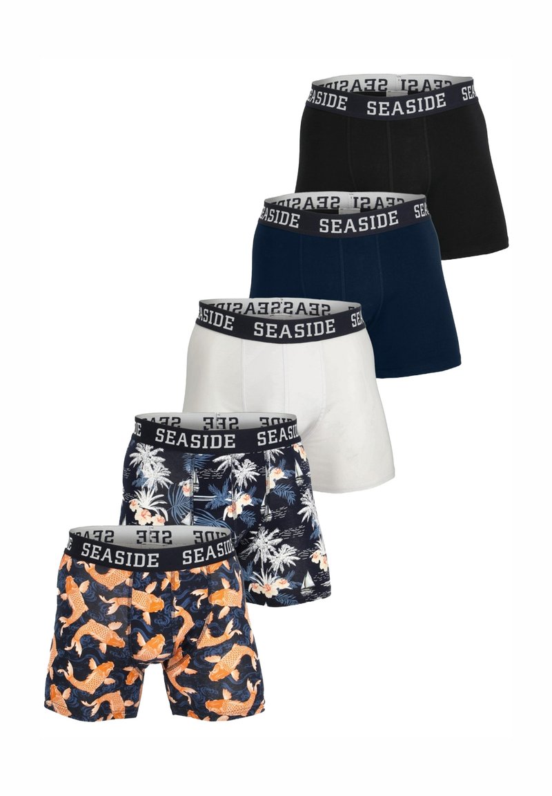 Cinq paires de boxers pour hommes : noir, marine, blanc et à motifs tropicaux avec des poissons oranges, dotés d'une ceinture de marque.