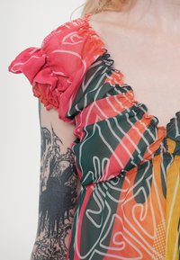 Paolina Russo BABBY DOLL  - Top - neon sunset