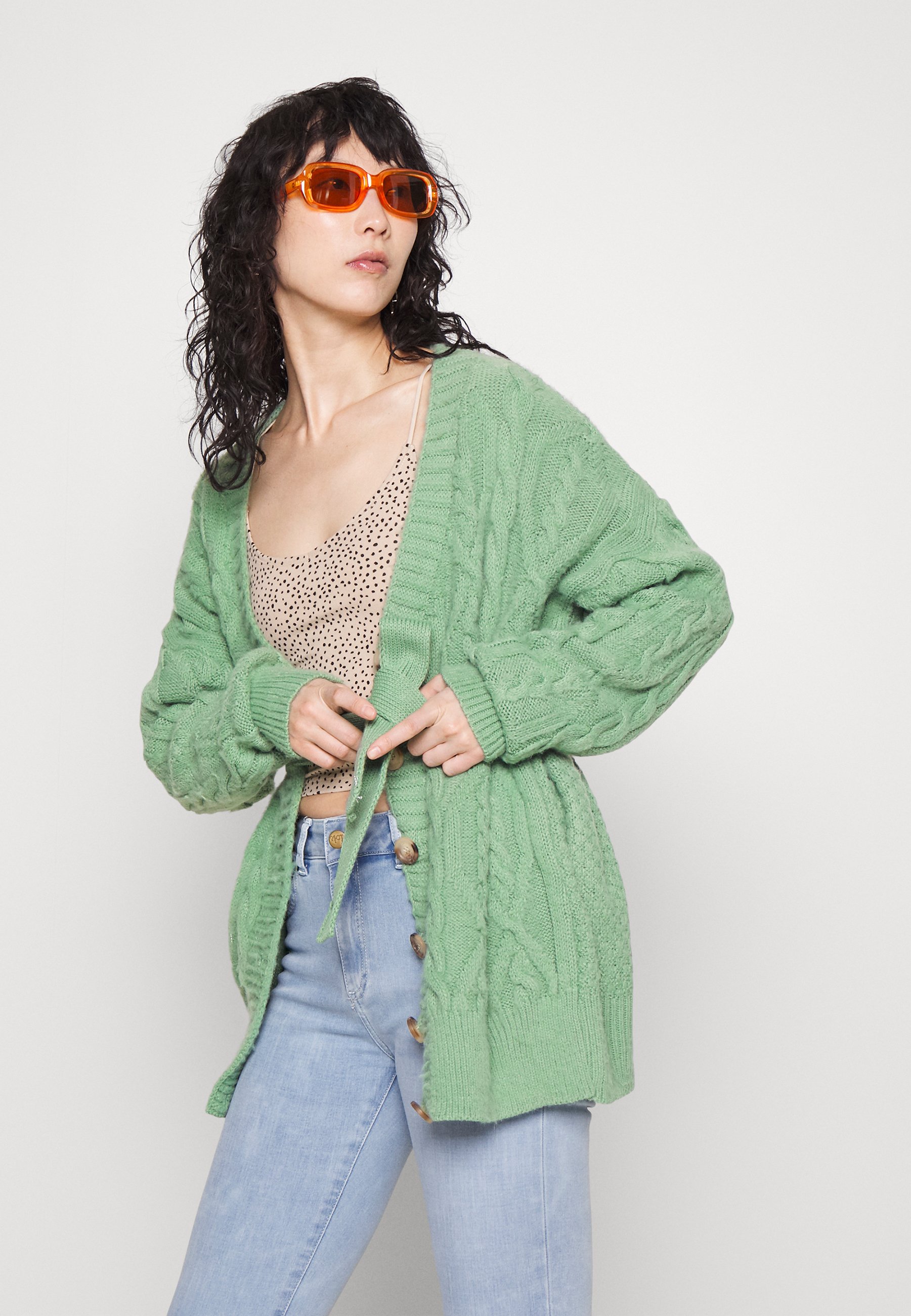 STYLE CARYS WHITTAKER - Cardigan - sage 
