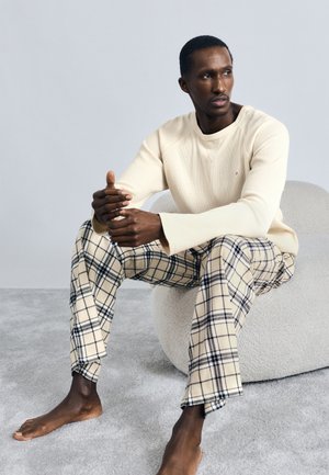 EVERYDAY ESSENTIALS BOXED - Pyjamas - newsprint