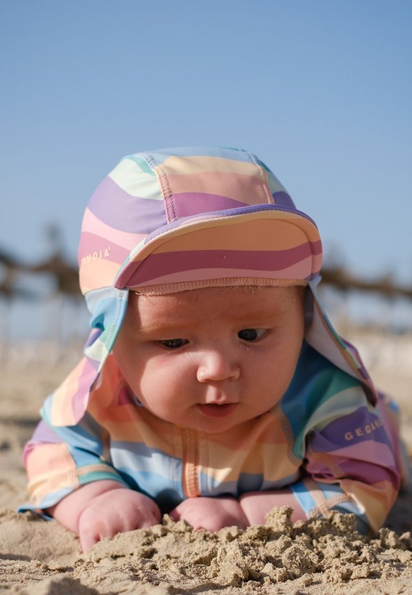 UV RAINBOW – Hut – rainbow