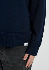 Lind Neule - navy blue