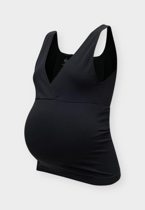 Camiseta de maternidad negra sin mangas con escote en V diseñada para acomodar una barriguita de embarazo.