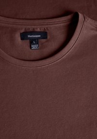 Matinique JERMALINK - Camiseta básica - bitter chocolate