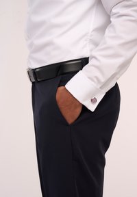 Fehler beim Generieren von Alternativtext.