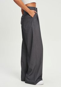 CALLI ISLA  - Pantaloni - charcoal grey
