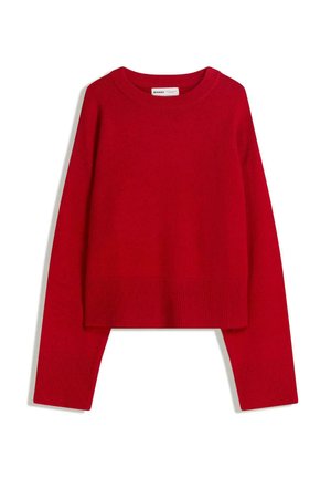 - Sweter