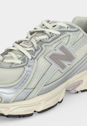 New Balance 740 Sea Salt Truffle Salt — foto 7